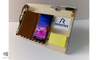 Die Handy Docking Station